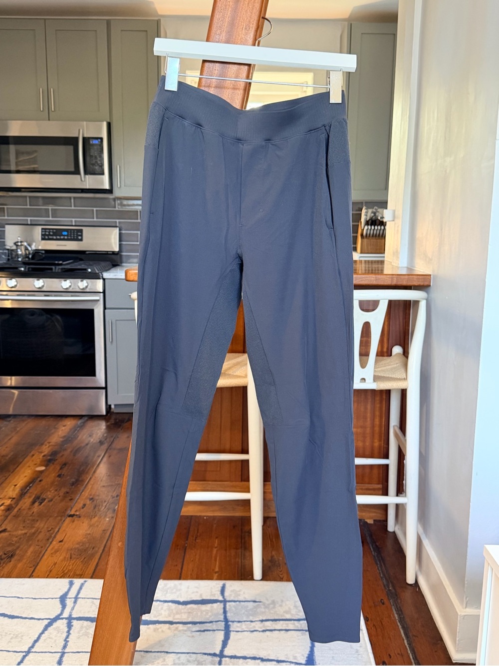 lululemon athletica Men's Charcoal Gray Joggers Sweatpants